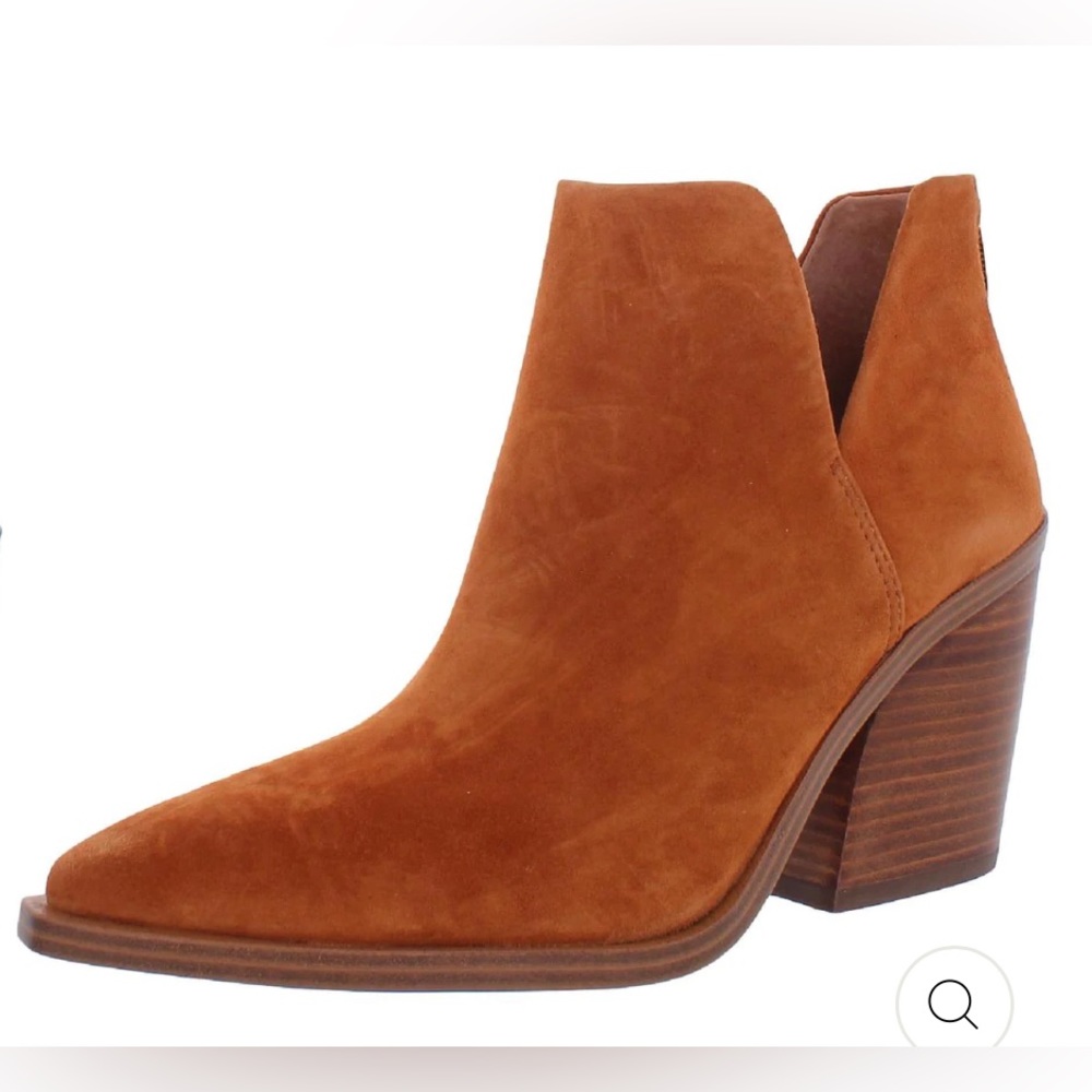 Vince Camuto Gigietta Booties, size 7 Medium, never worn